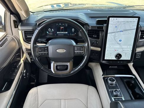 Used 2023 Ford Expedition Platinum AWD/4WD image 14