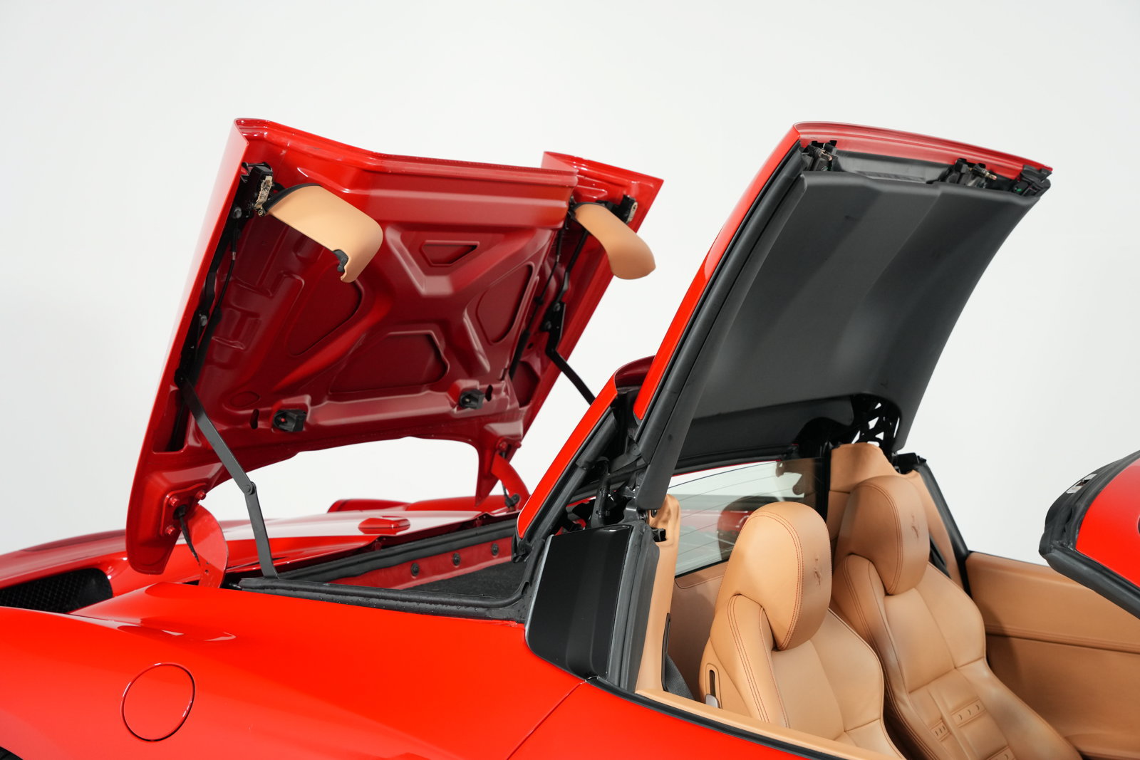 Certified 2012 Ferrari 458 Spider RWD image 18