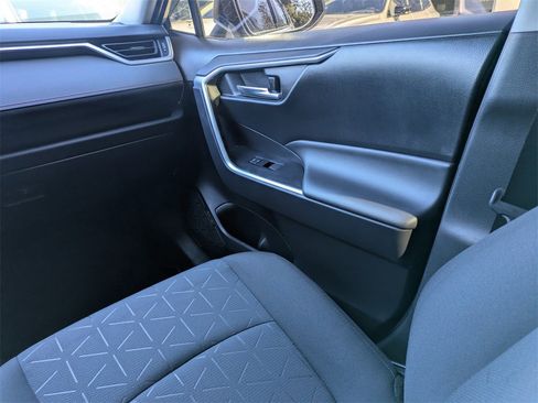 Used 2023 Toyota RAV4 XLE image 21