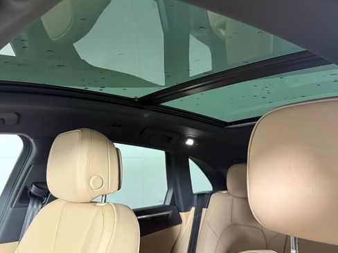 New 2026 Porsche Macan image 31