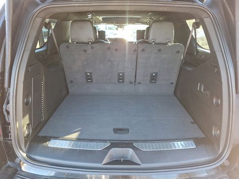 Used 2024 GMC Yukon XL Denali w/ Denali Reserve Package image 33