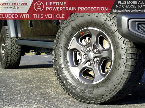 Used 2022 Jeep Gladiator Rubicon w/ Safety Group image 4