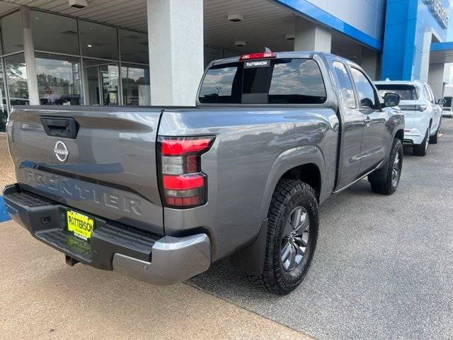 Used 2025 Nissan Frontier SV w/ SV Convenience Package RWD image 10