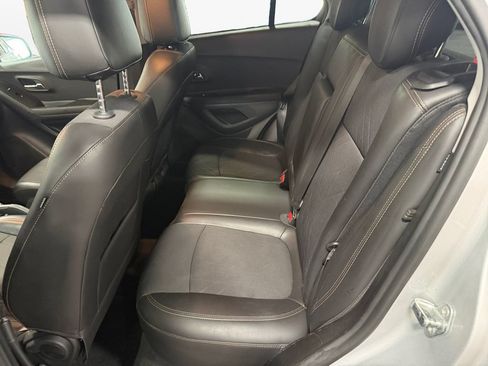 Used 2019 Chevrolet Trax LT w/ Driver Confidence Package FWD image 13