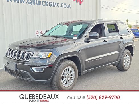 Used 2020 Jeep Grand Cherokee Laredo RWD image 3
