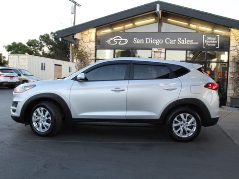 Used 2019 Hyundai Tucson SE AWD/4WD image 2