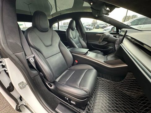 Used 2021 Tesla Model S Plaid image 34