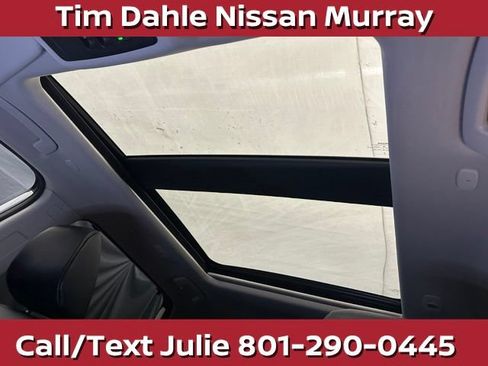 Used 2023 Nissan Rogue SV w/ SV Premium B Package AWD/4WD image 33