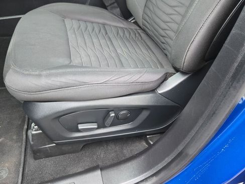 Used 2020 Ford Explorer XLT image 20