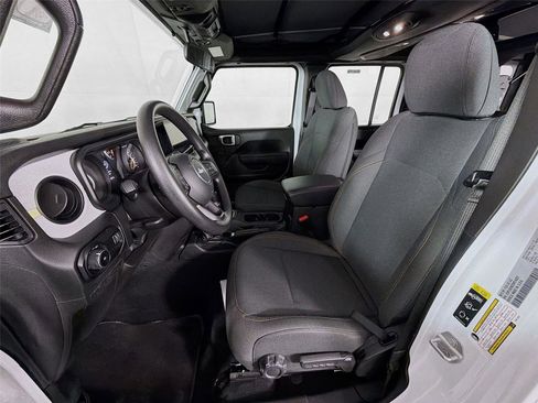 Used 2025 Jeep Wrangler Unlimited Sport AWD/4WD image 11