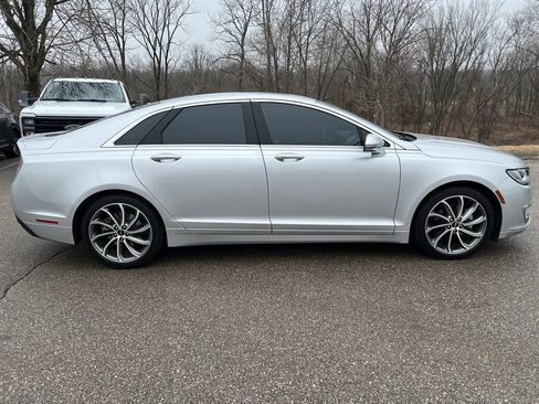 Used 2018 Lincoln MKZ Select w/ Select Plus Package image 9
