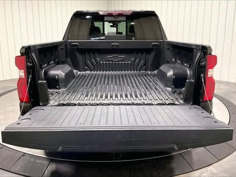Used 2020 Chevrolet Silverado 1500 LTZ w/ LTZ Premium Package AWD/4WD image 35