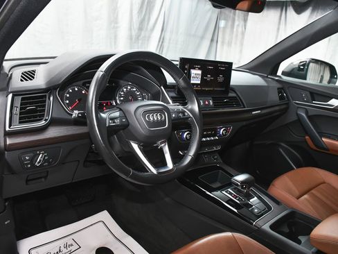 Used 2023 Audi Q5 2.0T Premium w/ Convenience Package AWD/4WD image 23