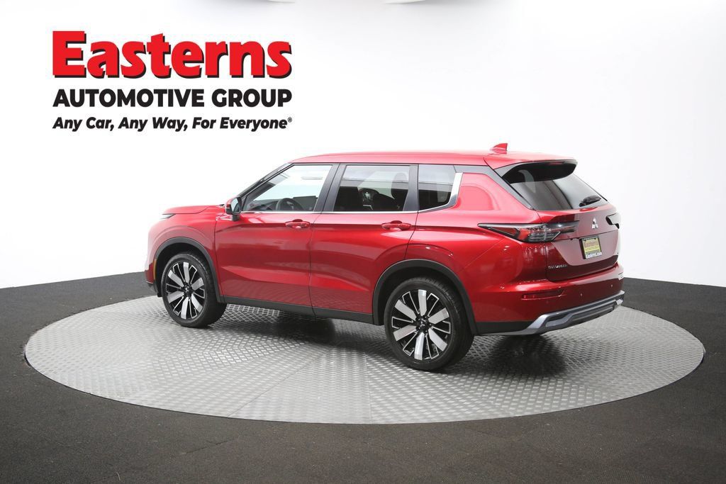 Used 2025 Mitsubishi Outlander SE AWD/4WD image 66