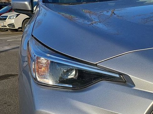 Used 2024 Subaru Impreza 2.0i Sport image 9