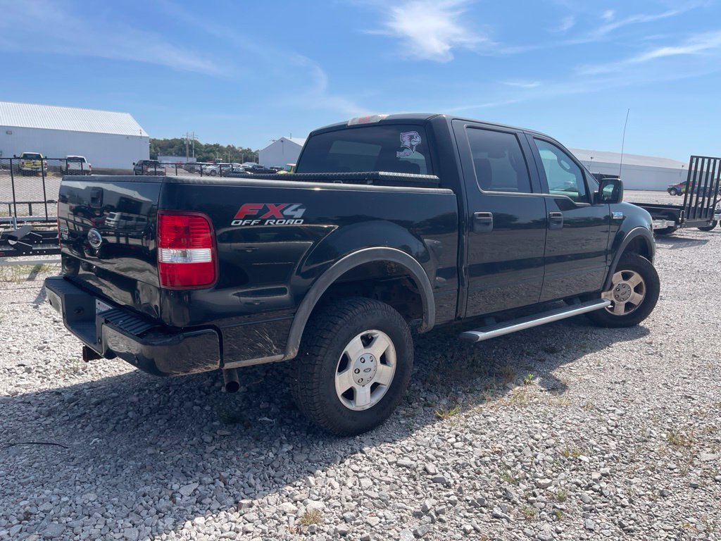 Used 2004 Ford F150 4x4 SuperCrew image 4