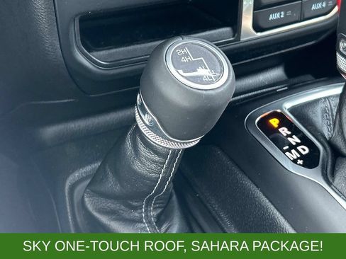 Used 2025 Jeep Wrangler Unlimited Sahara w/ Safety Group AWD/4WD image 25