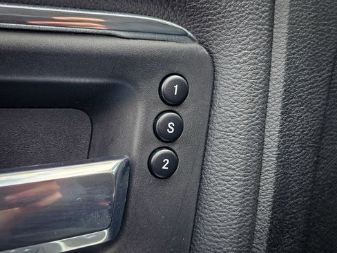 Used 2022 RAM 3500 Laramie AWD/4WD image 12