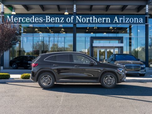 Certified 2025 Mercedes-Benz GLA 250 4MATIC image 1