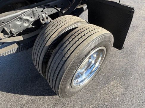 Used 1999 Ford F450 XL image 10