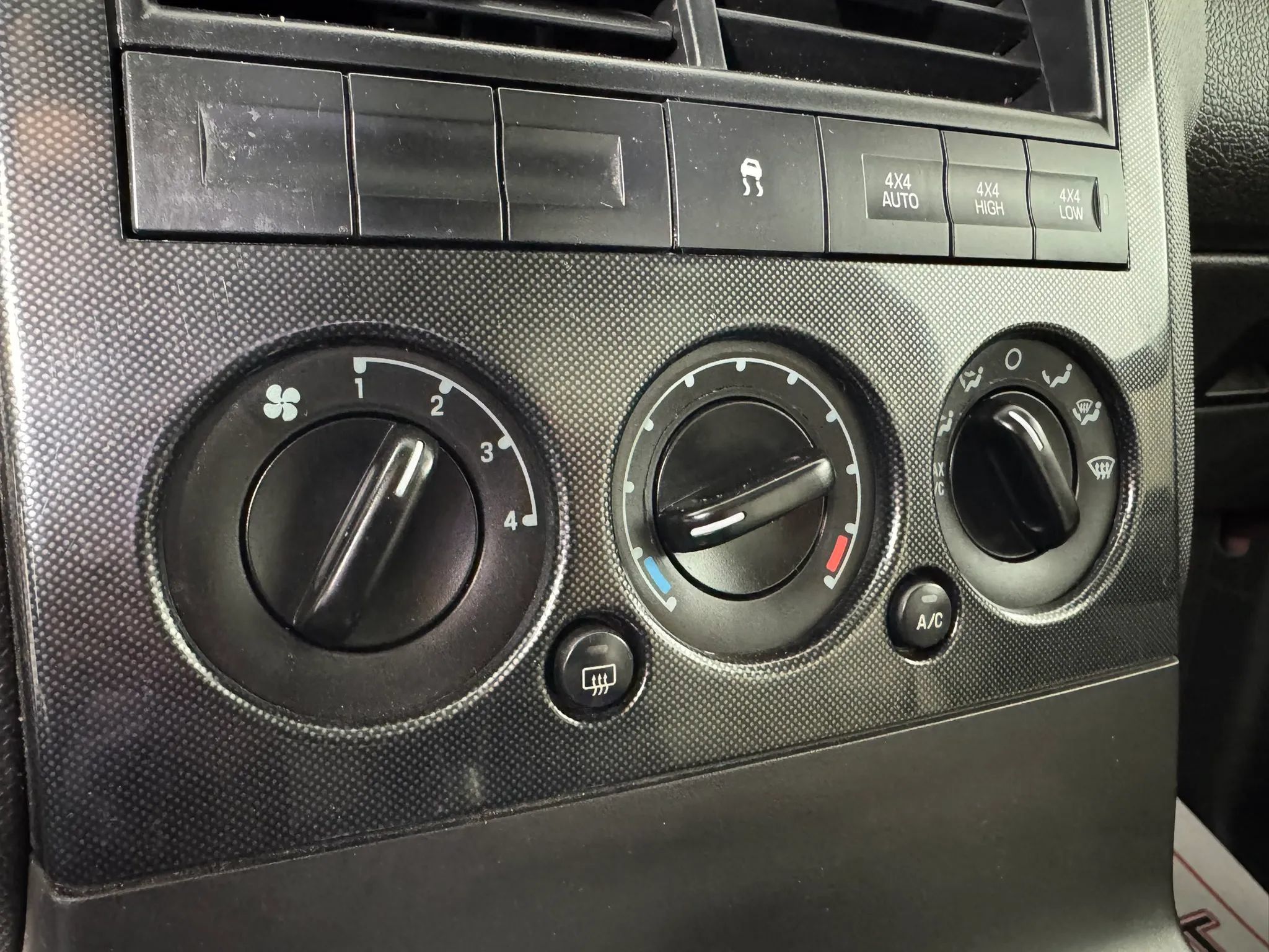 Used 2008 Ford Explorer XLT AWD/4WD image 18