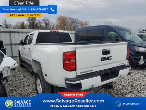 Used 2015 GMC Sierra 3500 Denali image 3