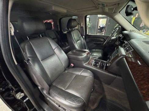 Used 2014 GMC Yukon Denali image 24