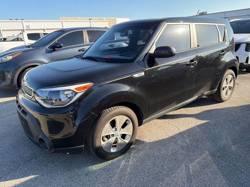Used 2015 Kia Soul FWD image 3