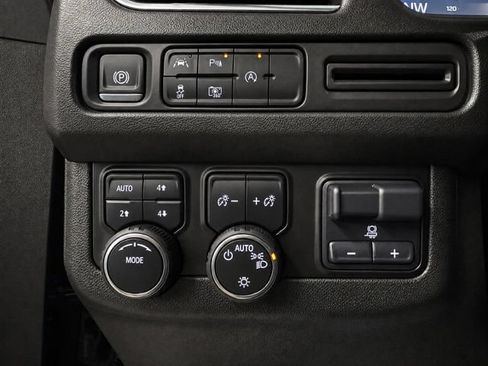 Used 2024 Chevrolet Tahoe RST w/ Sport Performance Package AWD/4WD image 39