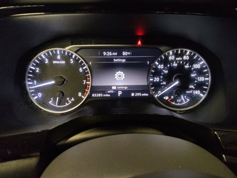 Used 2022 Nissan Pathfinder SV AWD/4WD image 23
