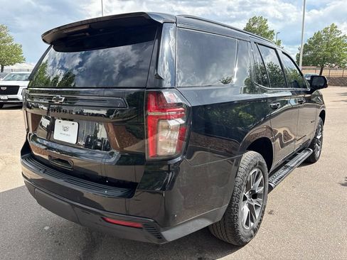 Used 2023 Chevrolet Tahoe Z71 w/ Luxury Package AWD/4WD image 5