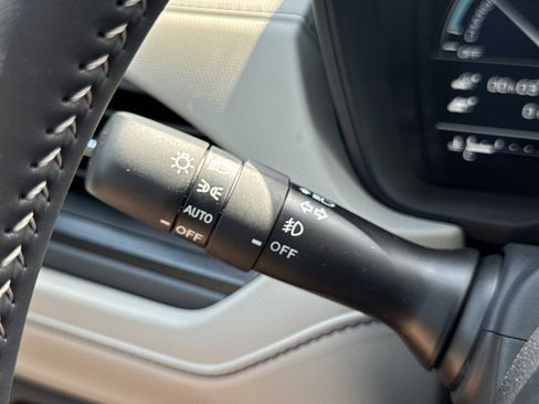 New 2025 Subaru Forester Premium image 17