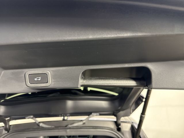 Used 2018 Land Rover Range Rover Sport HSE AWD/4WD image 34