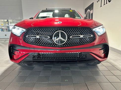 New 2026 Mercedes-Benz GLC 300 4MATIC image 2