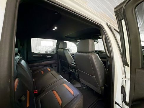 Used 2022 GMC Sierra 1500 AT4 w/ Sierra Safety Plus Package AWD/4WD image 11