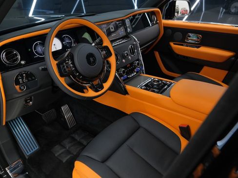 Used 2026 Rolls-Royce Cullinan AWD/4WD image 45