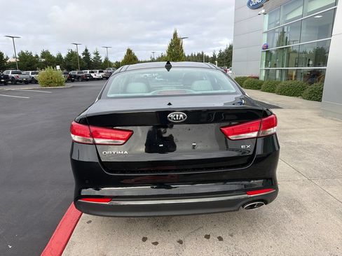 Used 2018 Kia Optima EX w/ Premium Package FWD image 3