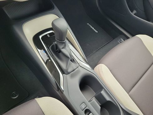 New 2026 Toyota Corolla LE FWD image 18