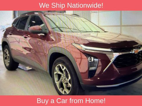 Used 2025 Chevrolet Trax LT w/ LT Convenience Package FWD image 5