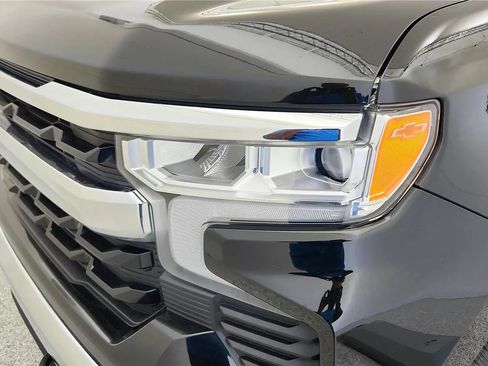 Used 2023 Chevrolet Silverado 1500 LT AWD/4WD image 34