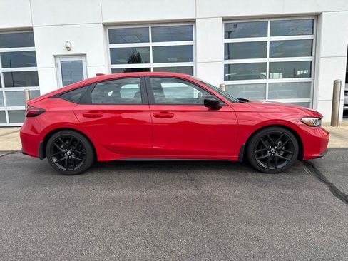 Used 2025 Honda Civic Sport image 3