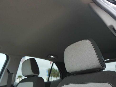 Used 2023 Chevrolet Equinox LS image 26