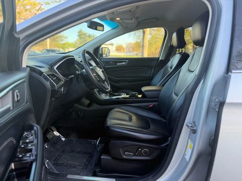 Used 2018 Ford Edge Titanium image 21