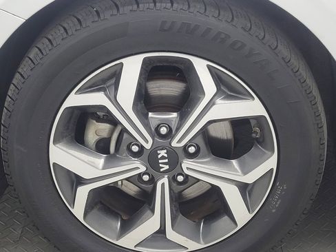 Used 2020 Kia Forte LXS image 31