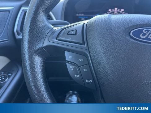 Certified 2024 Ford Edge SE image 29