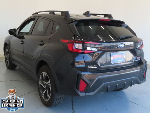 Used 2024 Subaru Crosstrek 2.0i Premium image 8
