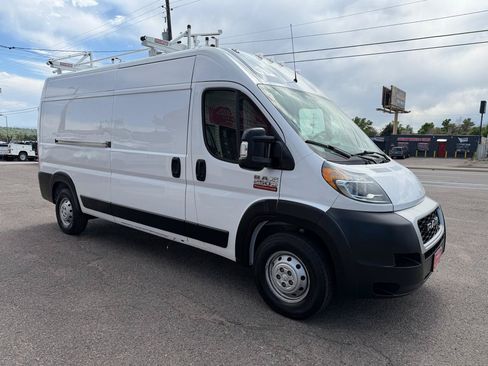 Used 2021 RAM ProMaster 2500 FWD image 2
