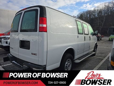Used 2024 GMC Savana 2500 w/ Driver Convenience Package image 4