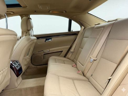 Used 2011 Mercedes-Benz S 550 4MATIC image 13