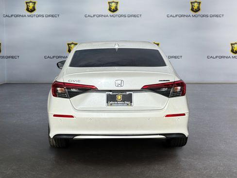 Used 2022 Honda Civic Touring image 4